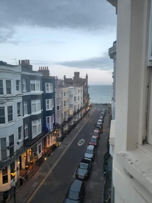 Cosy Studio Flat Moments From The Beach, Kemptown Brighton Eksteriør billede