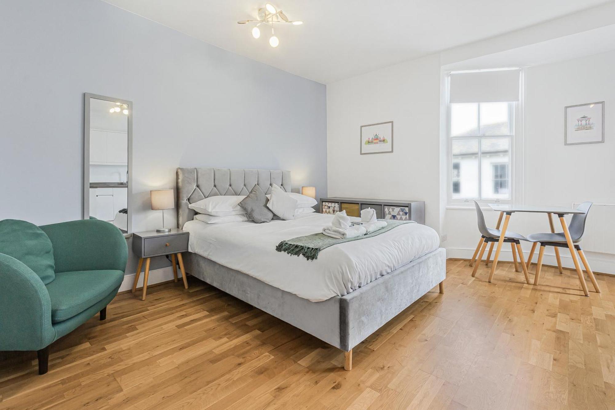 Cosy Studio Flat Moments From The Beach, Kemptown Brighton Eksteriør billede